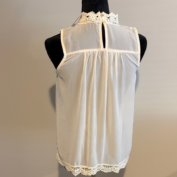 Chic Lace Overlay Blouse - Cream - Picture 6 of 6